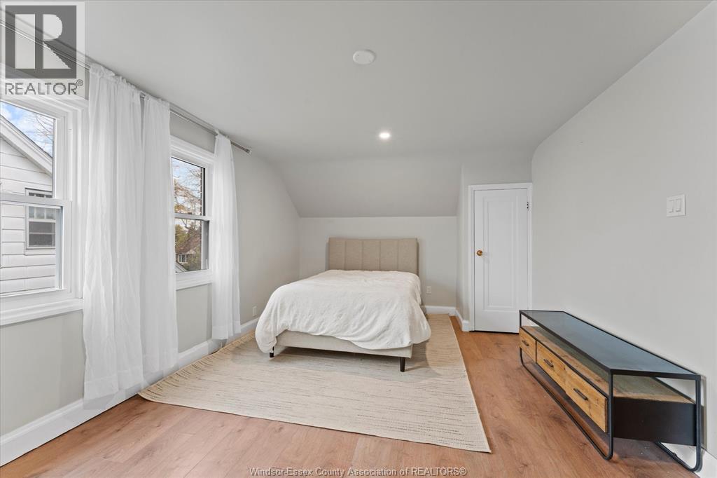 1746 Alexis Road Property Photo 20