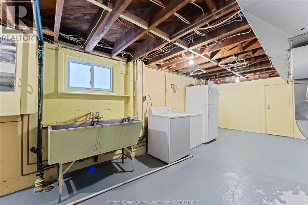 1746 Alexis Road Property Photo 24