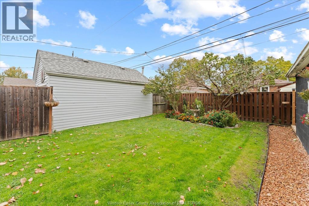 1746 Alexis Road Property Photo 28