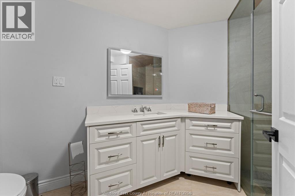 2820 Wildberry Crescent Property Photo 31