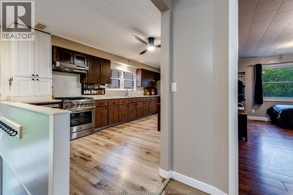 2477 Albuna Townline Property Photo 5
