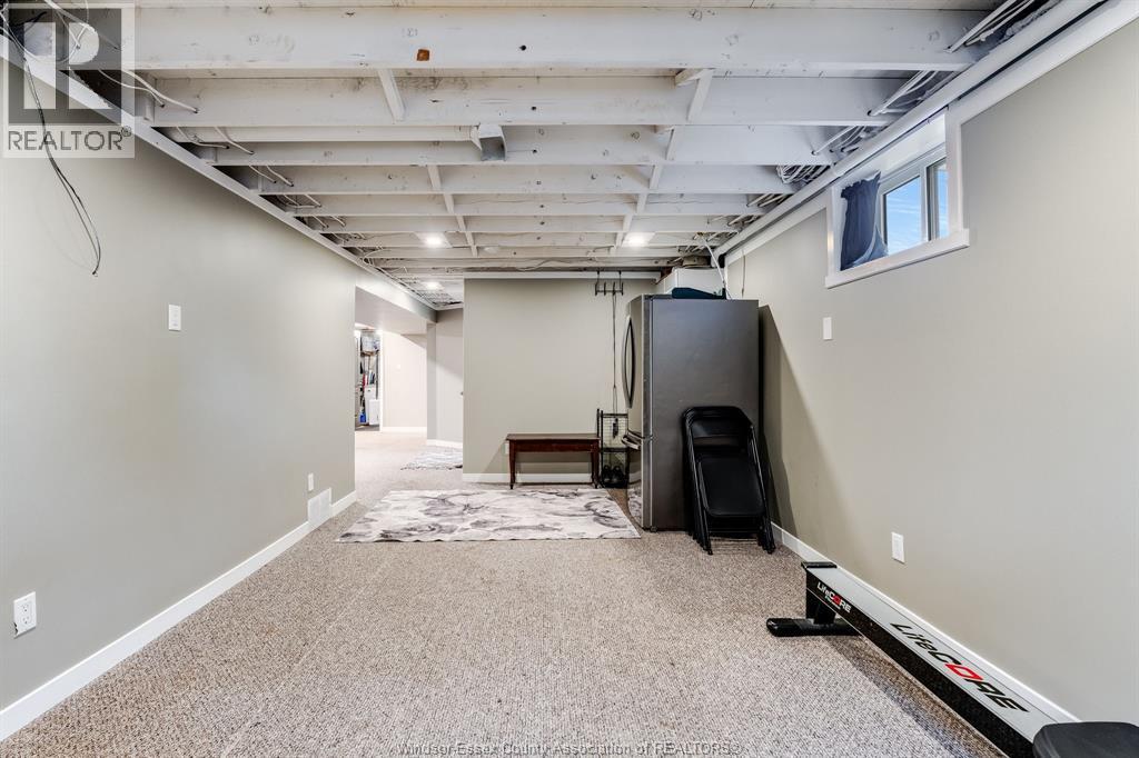 2477 Albuna Townline Property Photo 21
