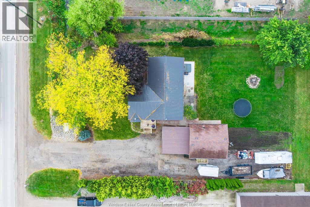 2477 Albuna Townline Property Photo 45