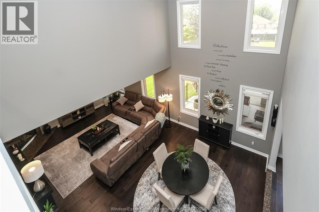 369 Pinehurst Drive Property Photo 11