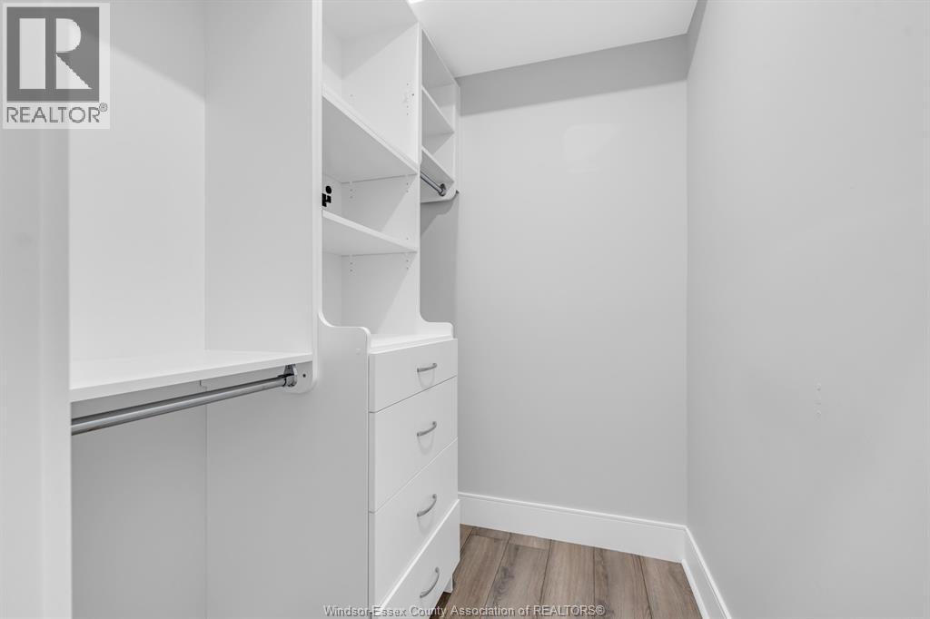 1565 Gladstone Avenue Property Photo 19