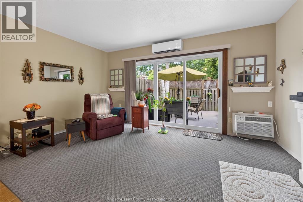 6430 Thornberry Property Photo 4