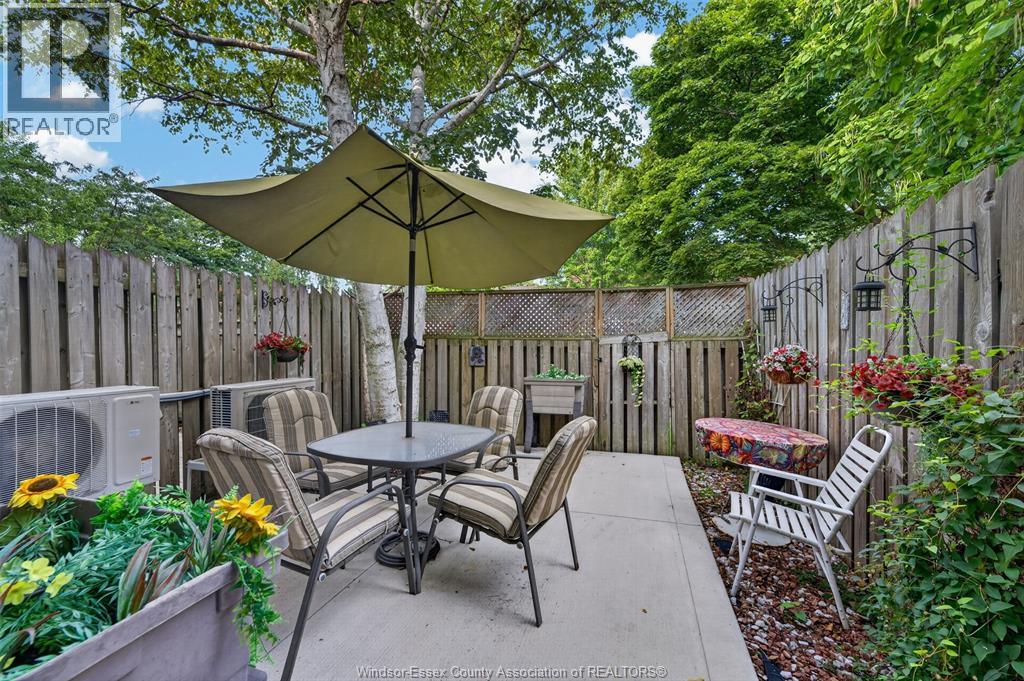 6430 Thornberry Property Photo 9