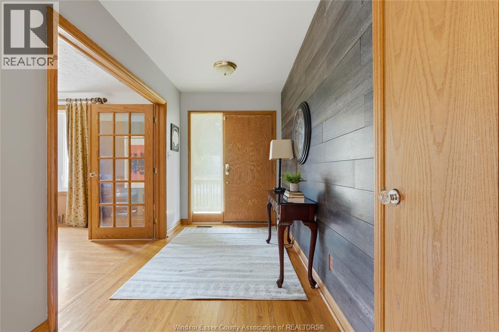2574 Buckingham Property Photo 5