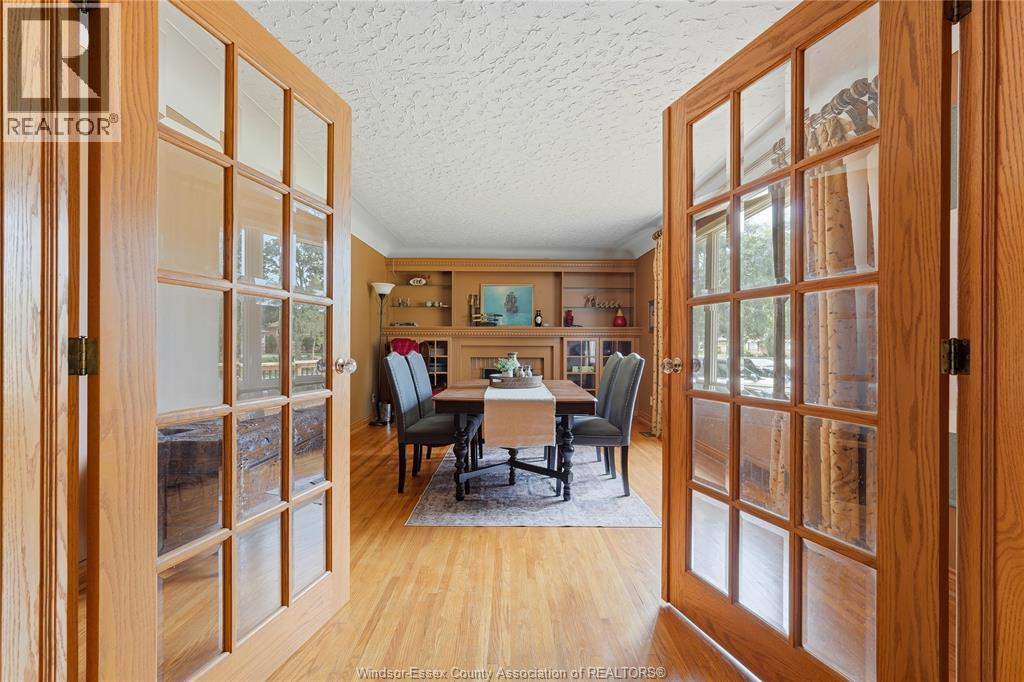 2574 Buckingham Property Photo 7