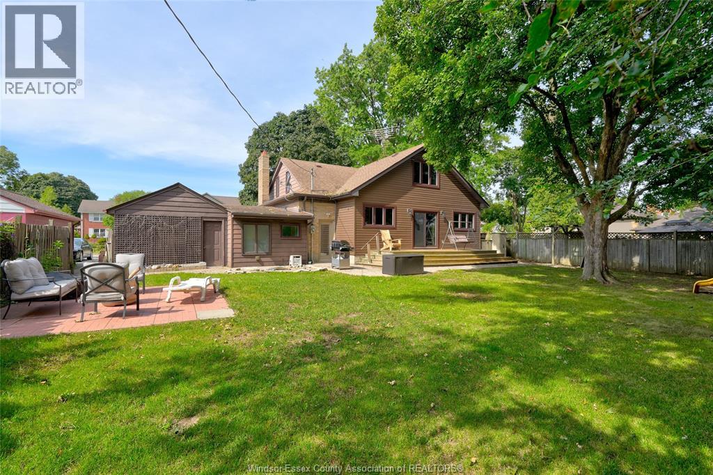 2574 Buckingham Property Photo 38