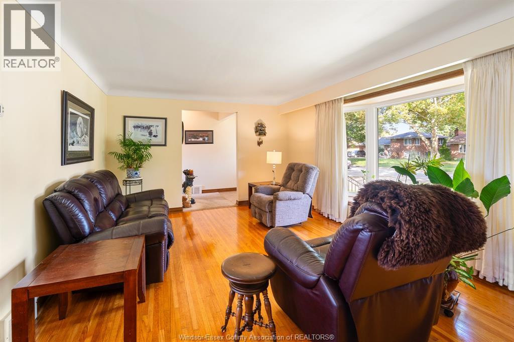 2759 Rockwell Boulevard Property Photo 9