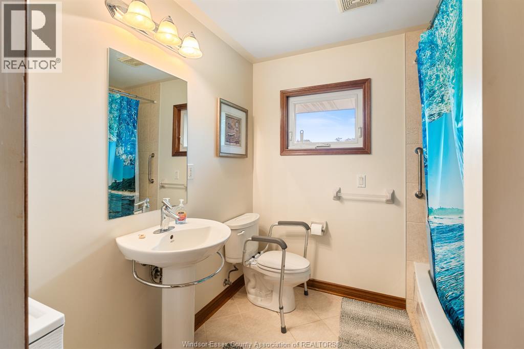 2759 Rockwell Boulevard Property Photo 24