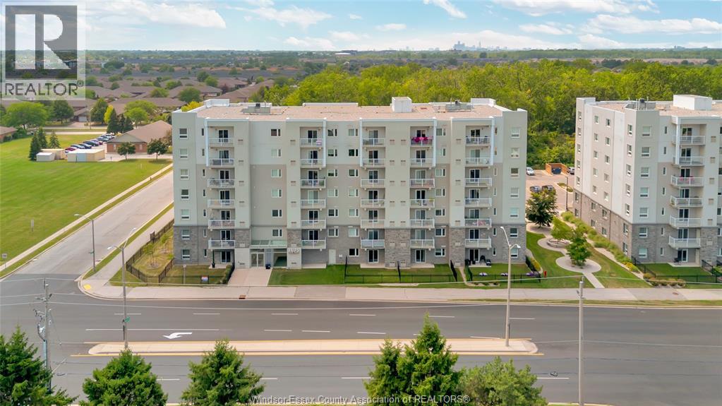 1675 BANWELL ROAD Unit# 705 Property Photo 1