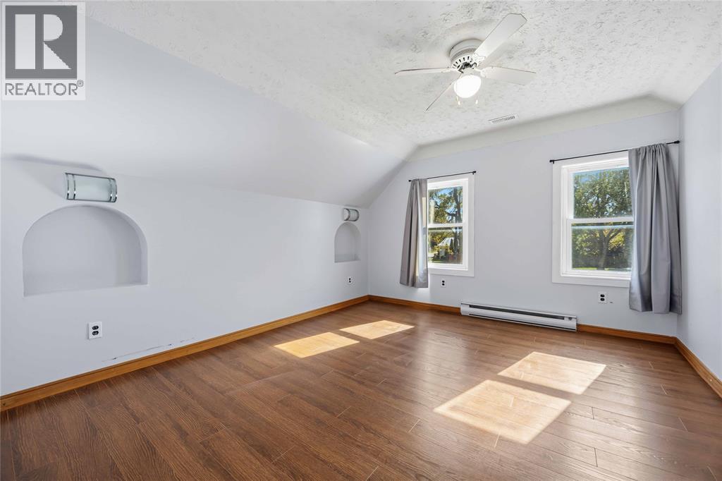 209 Queen Street Property Photo 19