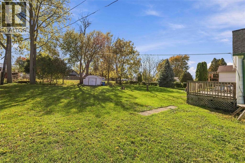 209 Queen Street Property Photo 33