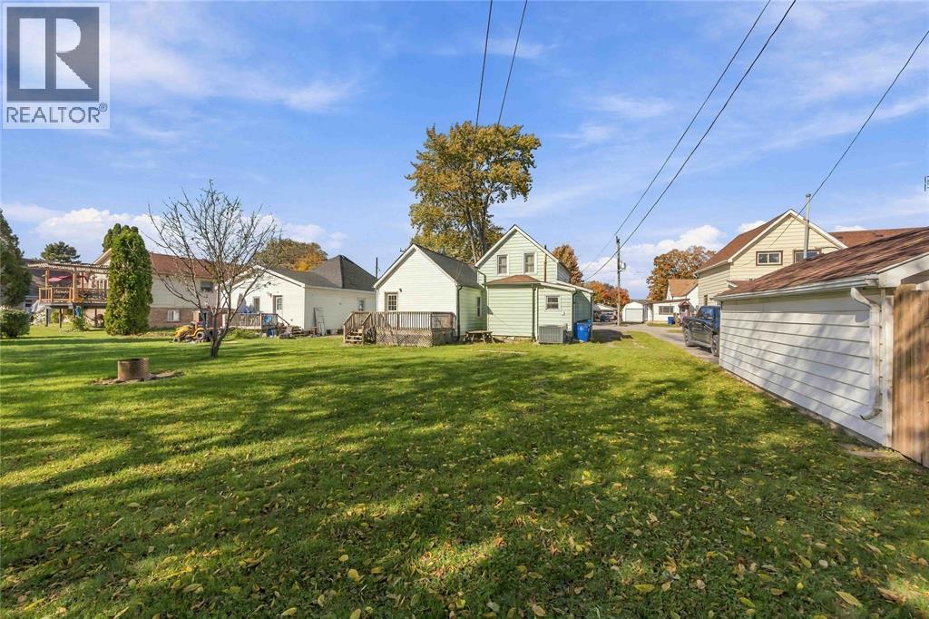 209 Queen Street Property Photo 34
