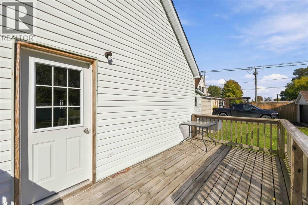 209 Queen Street Property Photo 37