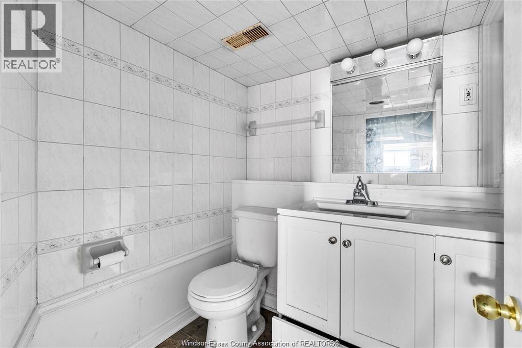 2379 George Property Photo 27