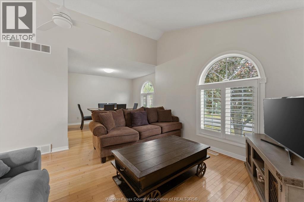 239 Bouffard Road Property Photo 9