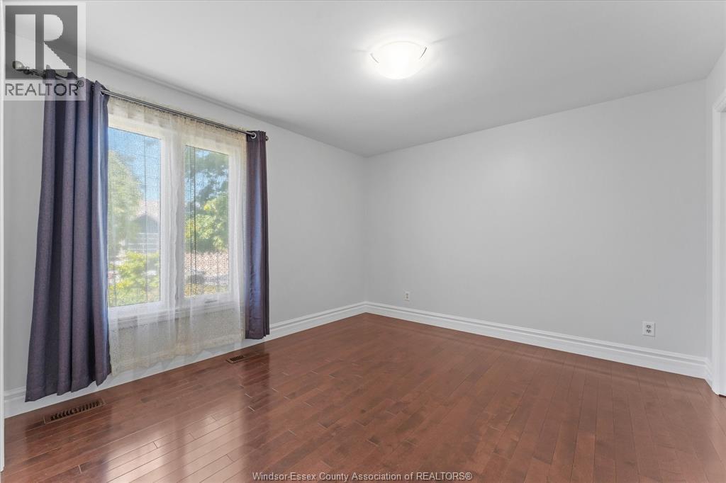 1055 Roseland Drive South Property Photo 21