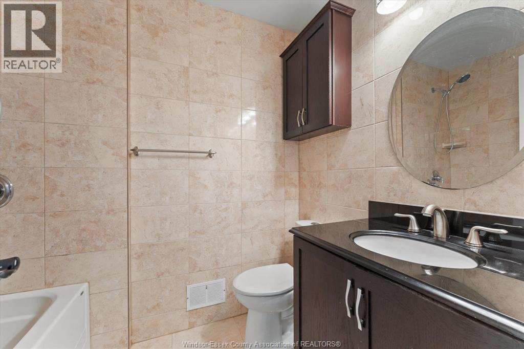 1055 Roseland Drive South Property Photo 22