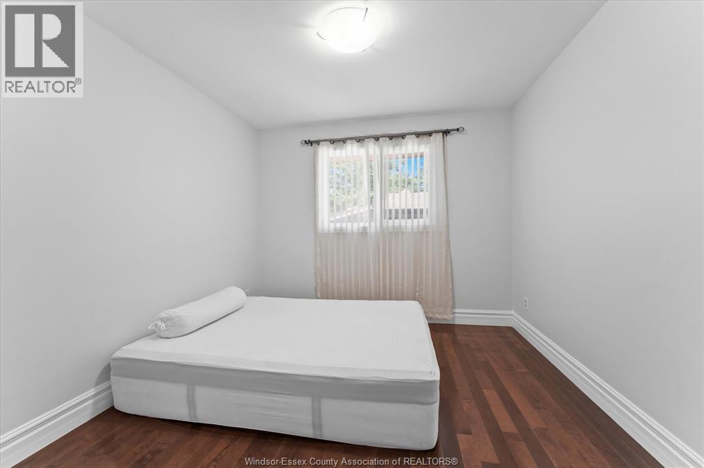1055 Roseland Drive South Property Photo 23