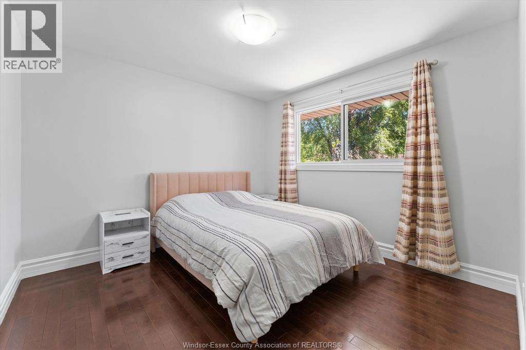 1055 Roseland Drive South Property Photo 24