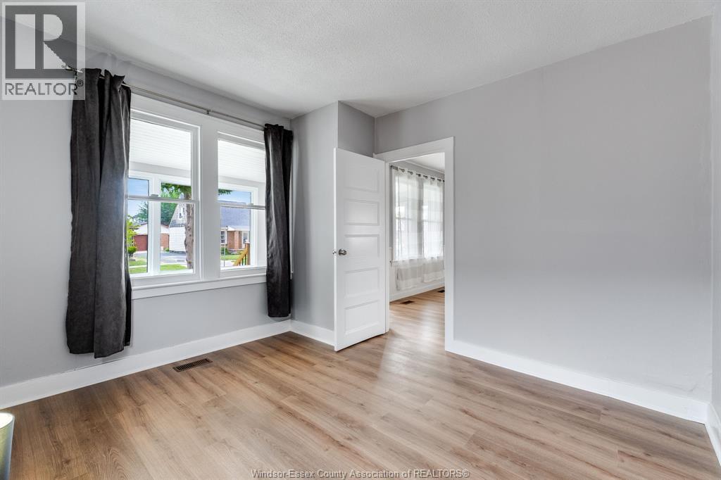 1563 Albert Road Property Photo 12