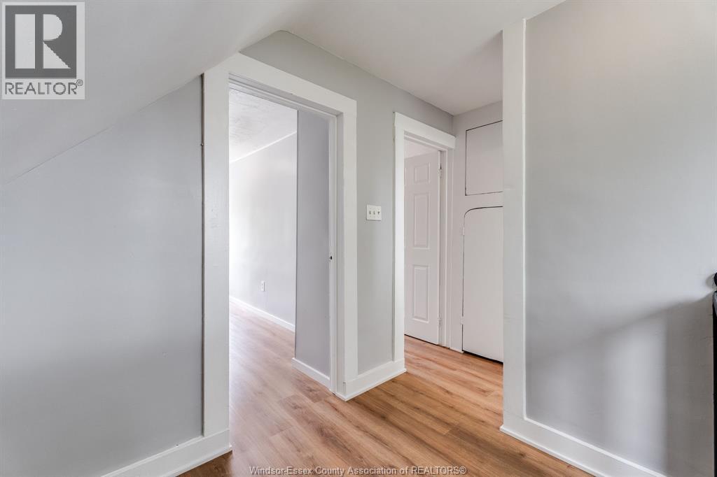1563 Albert Road Property Photo 15