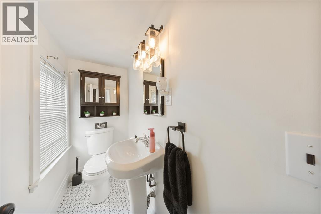 1224 Emily Street Property Photo 27