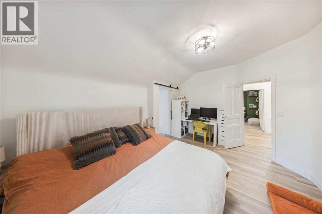 1224 Emily Street Property Photo 31
