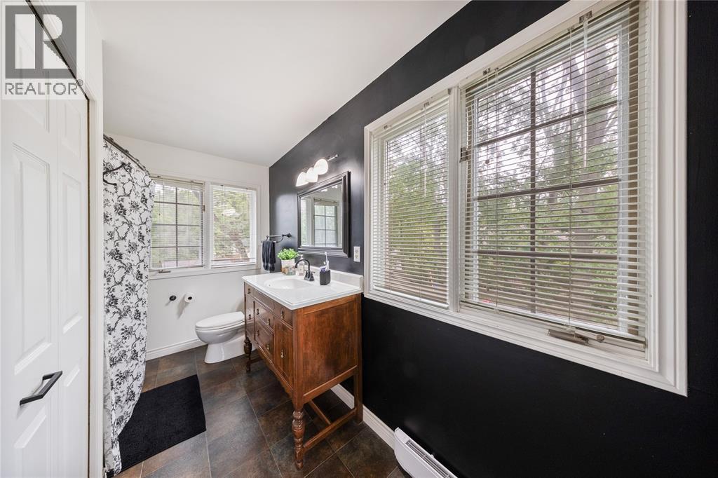 1224 Emily Street Property Photo 33