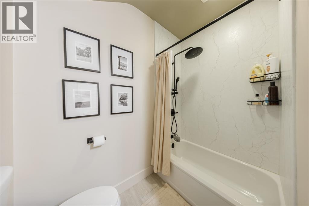 1224 Emily Street Property Photo 41