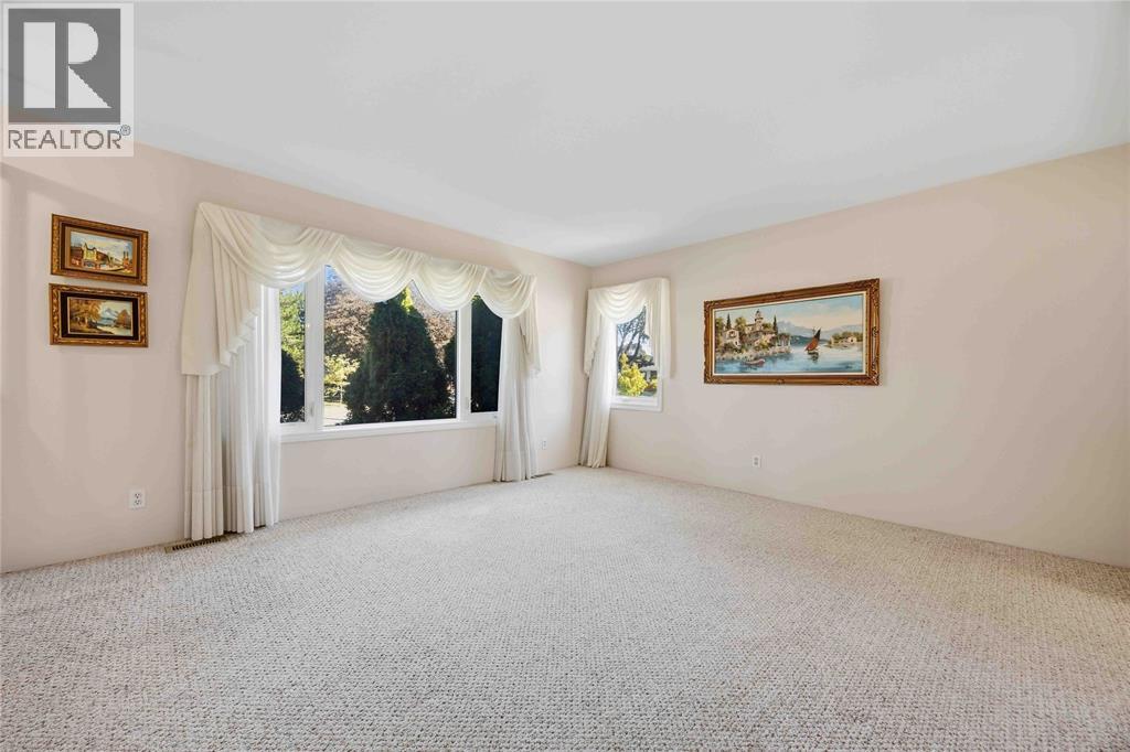913 Wedgewood Avenue Property Photo 7