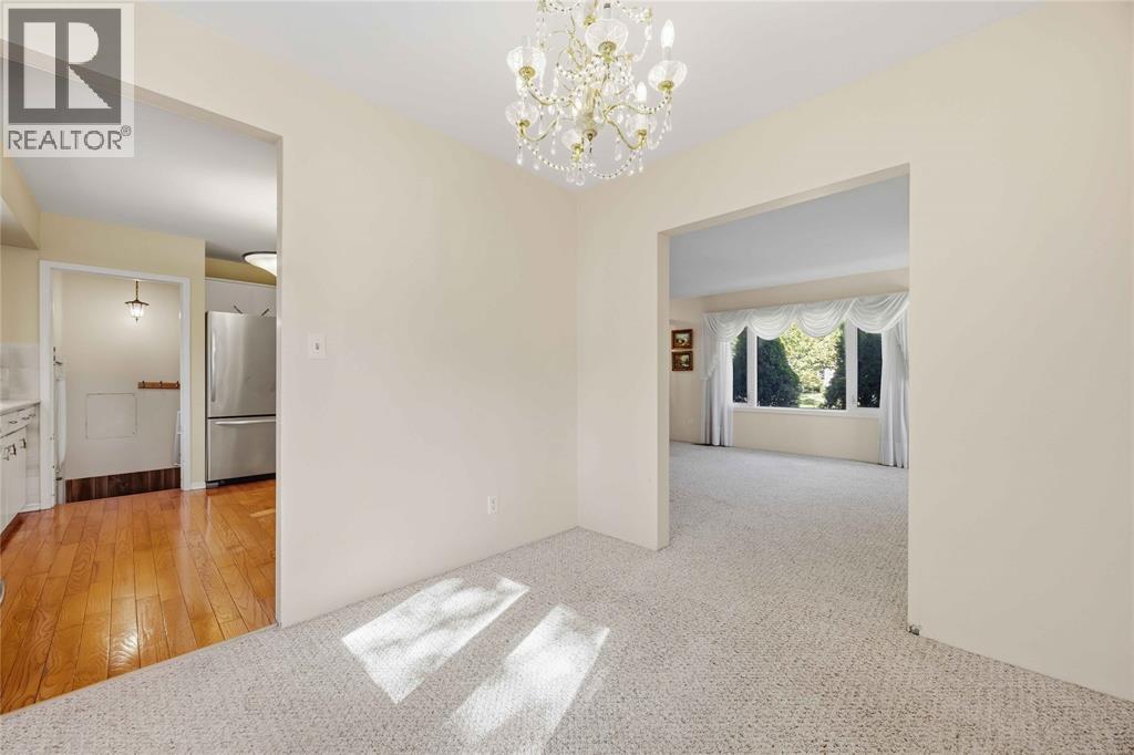 913 Wedgewood Avenue Property Photo 11