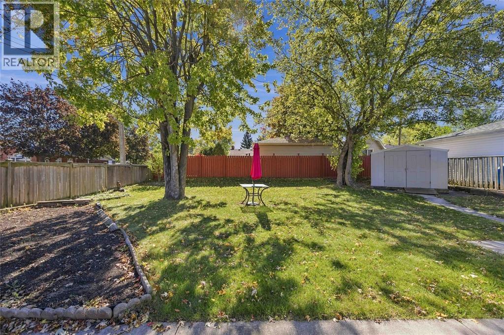 913 Wedgewood Avenue Property Photo 39