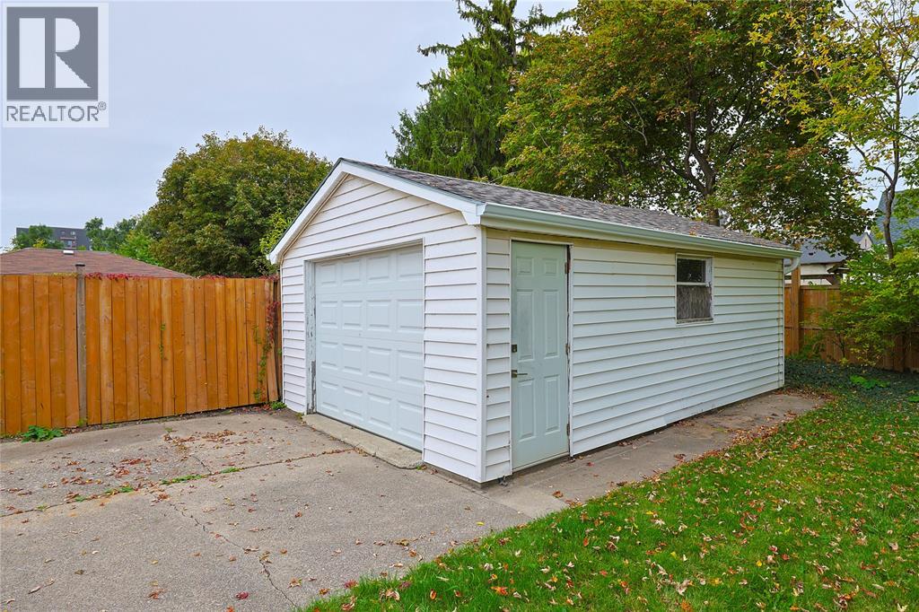 700 Guthrie Drive Property Photo 32
