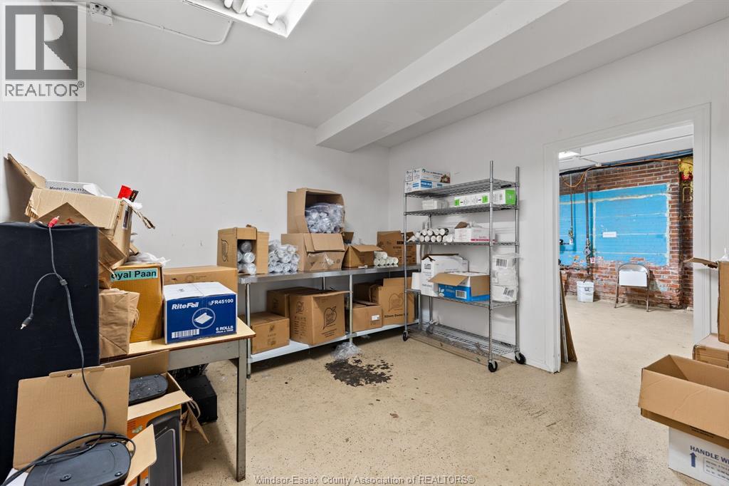 251-271 Ouellette Avenue Property Photo 34