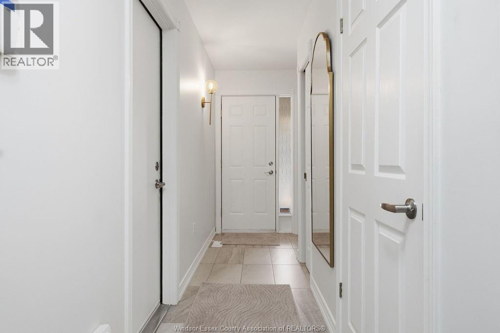 350 Tuscany Crescent Property Photo 16