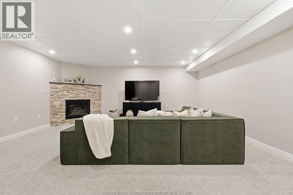 350 Tuscany Crescent Property Photo 39