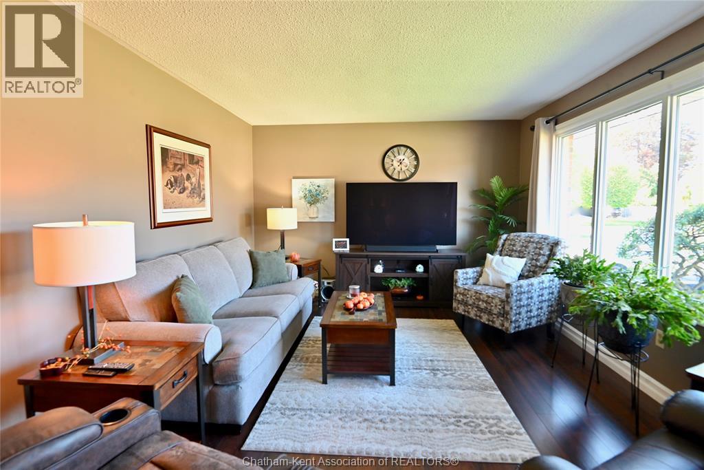 15 Hillsdale Avenue Property Photo 3