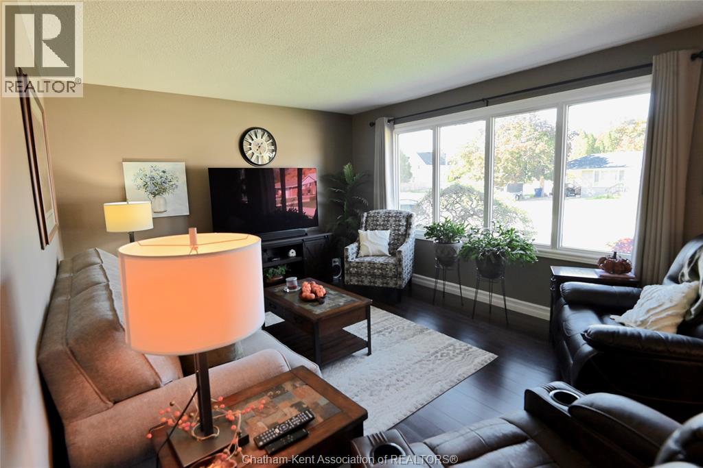 15 Hillsdale Avenue Property Photo 6