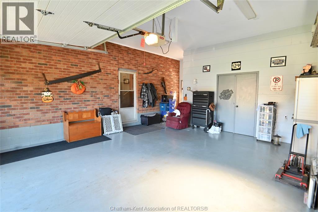 15 Hillsdale Avenue Property Photo 38