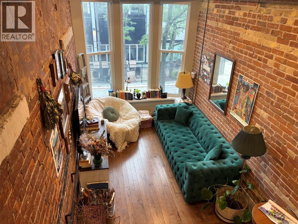 159 Lochiel Street Property Photo 2