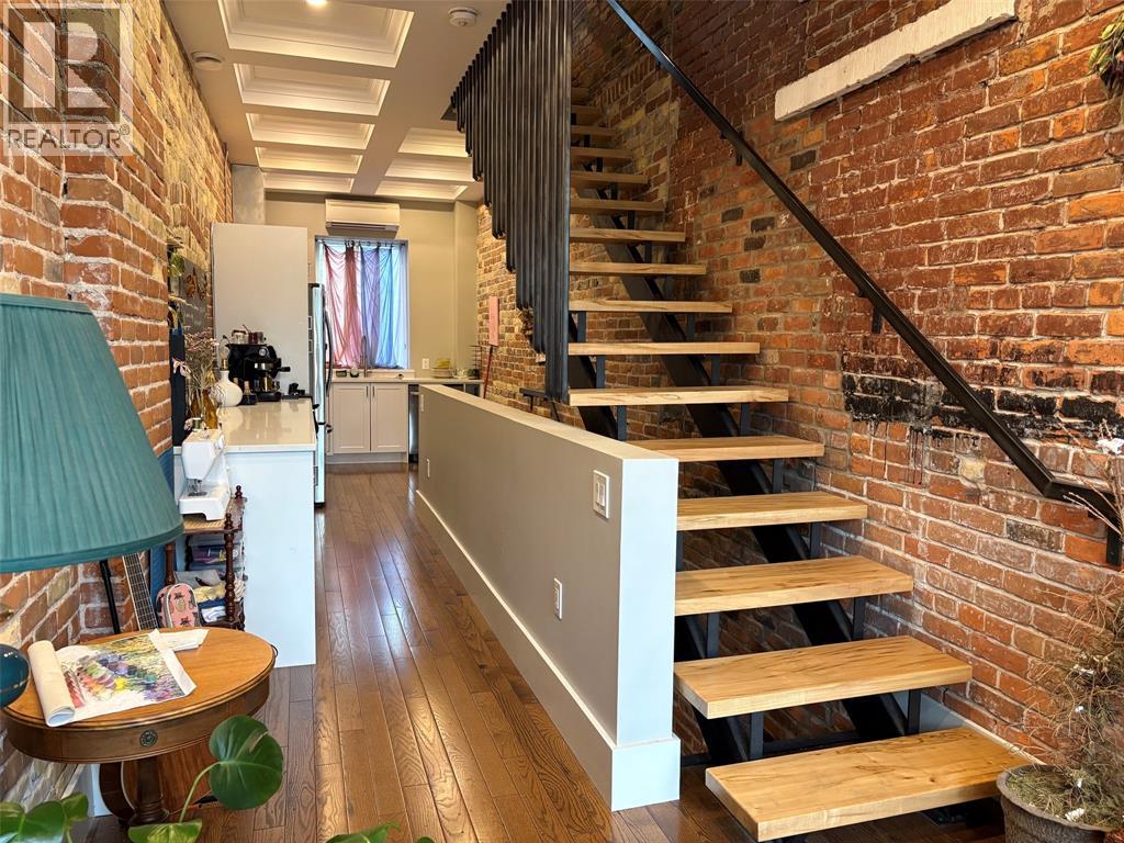 159 Lochiel Street Property Photo 3