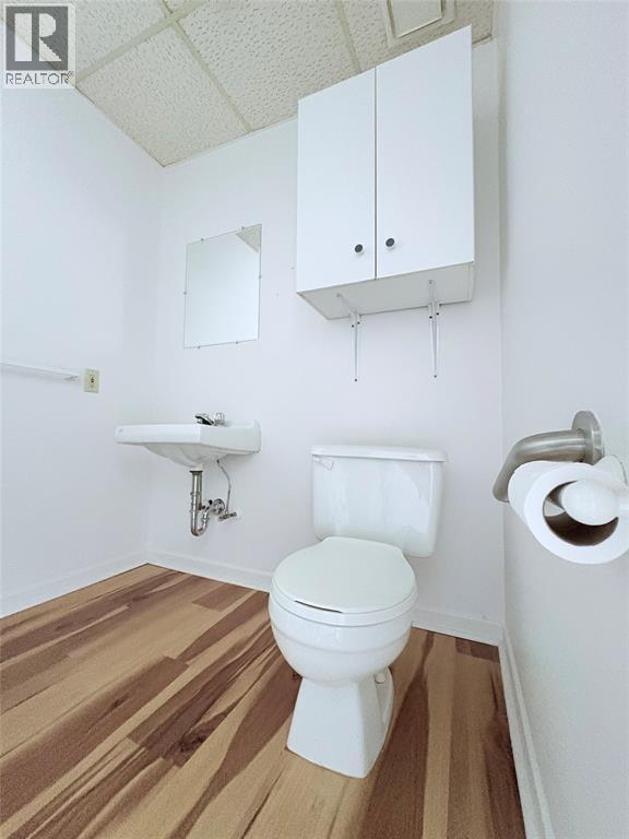 647 Broadway Street Unit# Unit B Property Photo 5