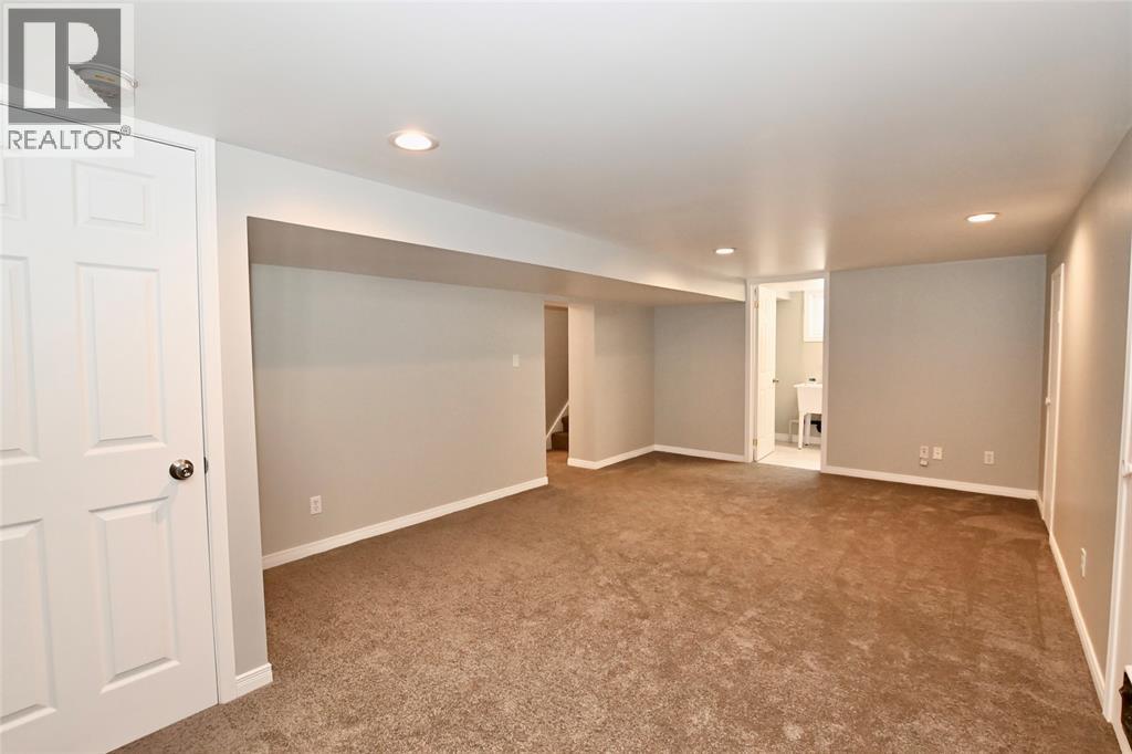 279 Cameron Street Property Photo 26