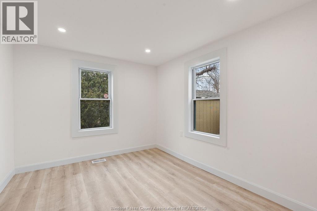 23 Scott Lane Property Photo 18