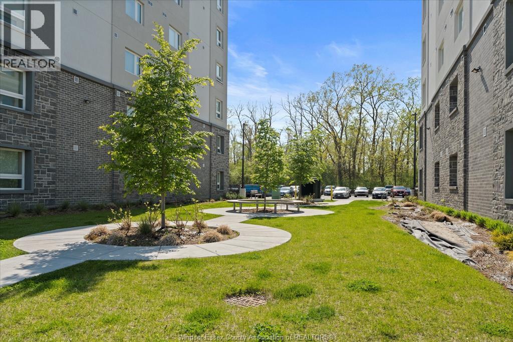 1675 Banwell Unit# 106 Property Photo 29