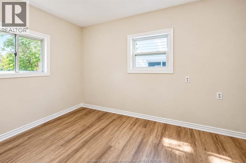 359 Mcewan Avenue Property Photo 8